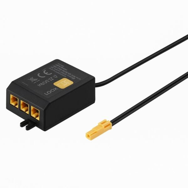 Loox LED 3-Way Distr w Switch 12V Blk